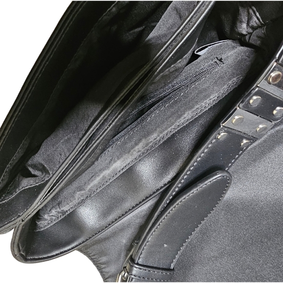 Nine West black shoulder bag with silver metal embellishments. - Picture 5 of 5